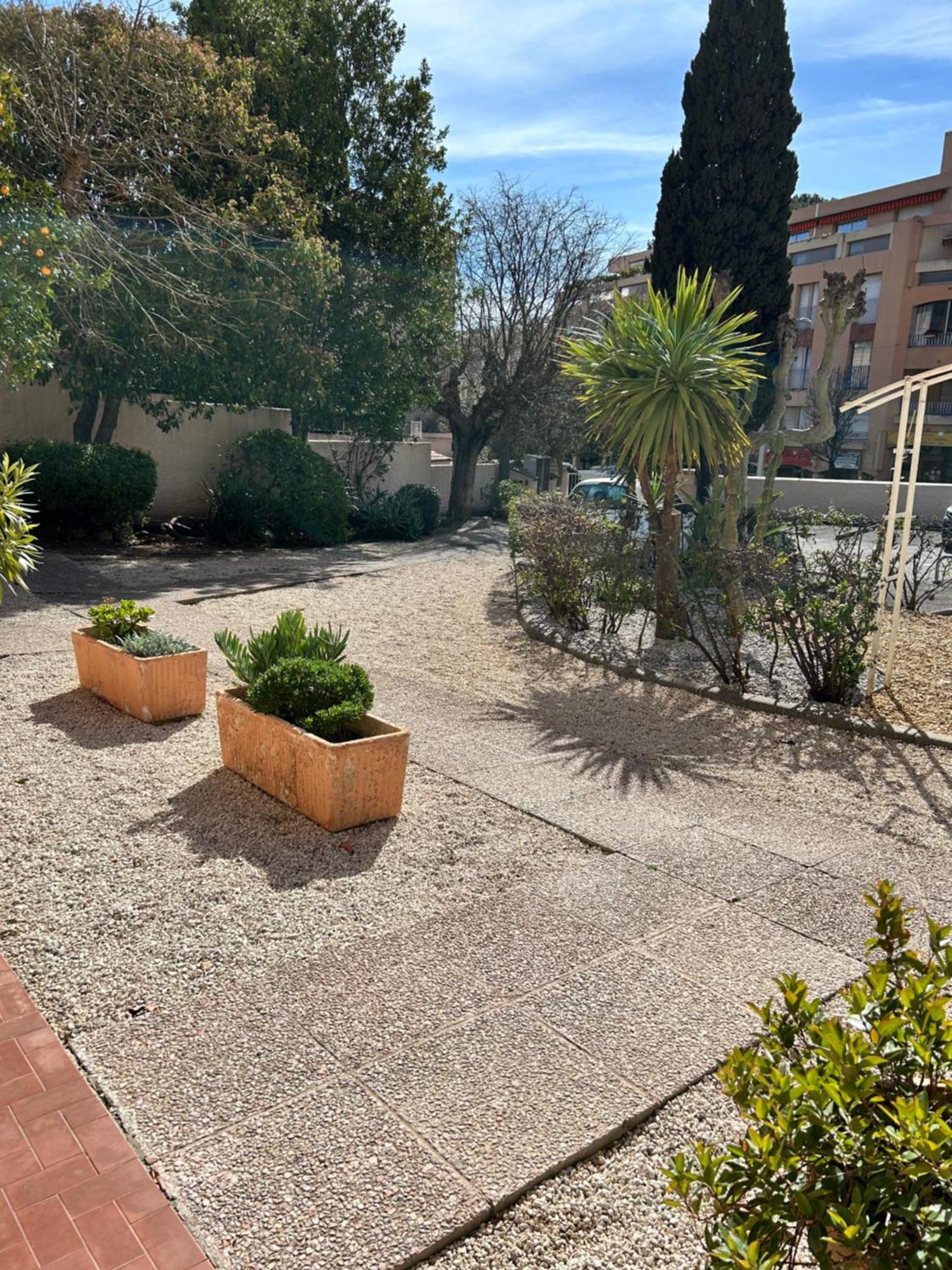 Agreable Studio Renove Avec Place De Parking باندول المظهر الخارجي الصورة